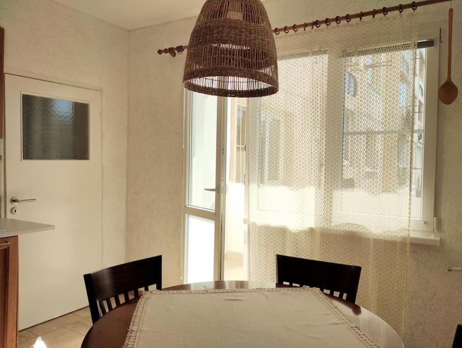 Ltt - Near Airport, Spacious, Sunny Apartament Sofia