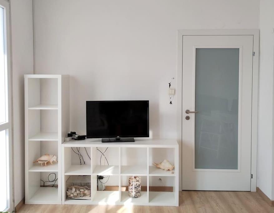 Appartamento Ltt - Near Airport, Spacious, Sunny Sofia