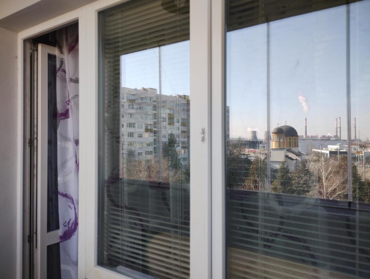 Apartament Ltt - Near Airport, Spacious, Sunny