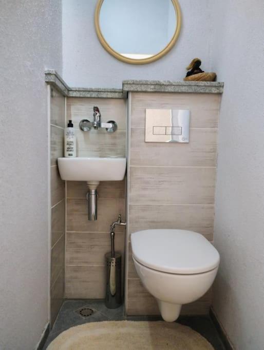 Apartament Ltt - Near Airport, Spacious, Sunny