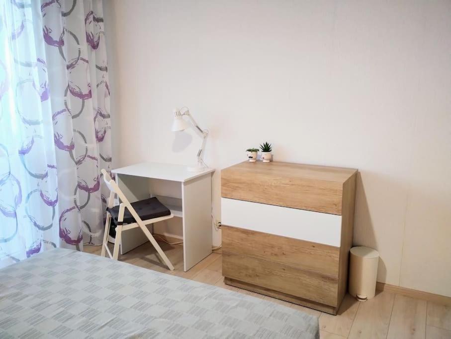 Ltt - Near Airport, Spacious, Sunny Apartament Sofia