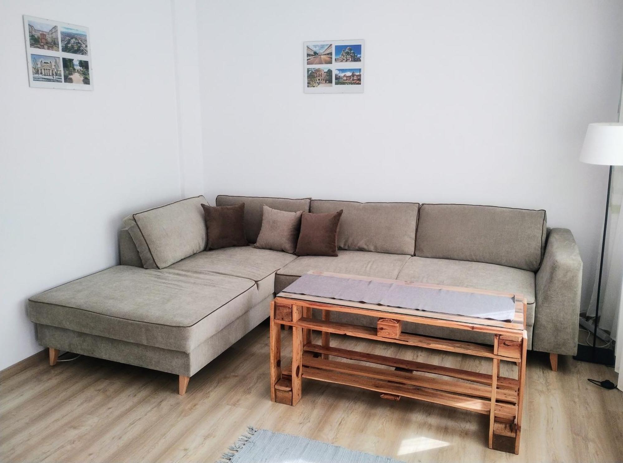 Ltt - Near Airport, Spacious, Sunny Apartament Sofia